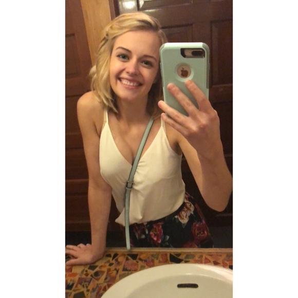 About Me 🤗 - Picture 4 of 8